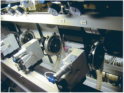 Printing press custom suction casing